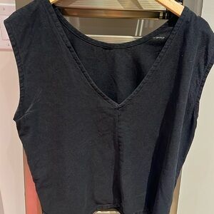 Elizabeth Suzann tank